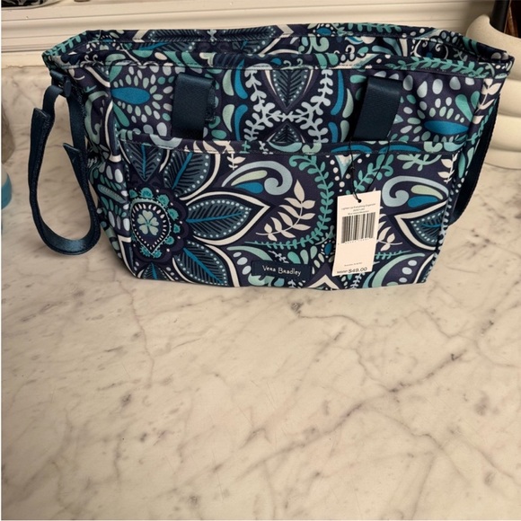 Vera Bradley Lighten Up Everything Organizer. NWT. “Blue Island Medallion” - Picture 1 of 4